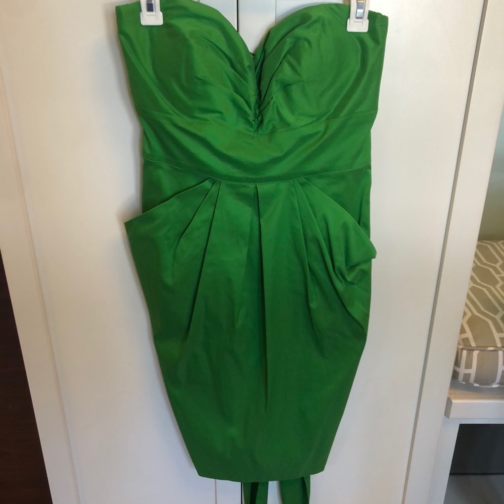 Fun and cute Kelly green cocktail dress.